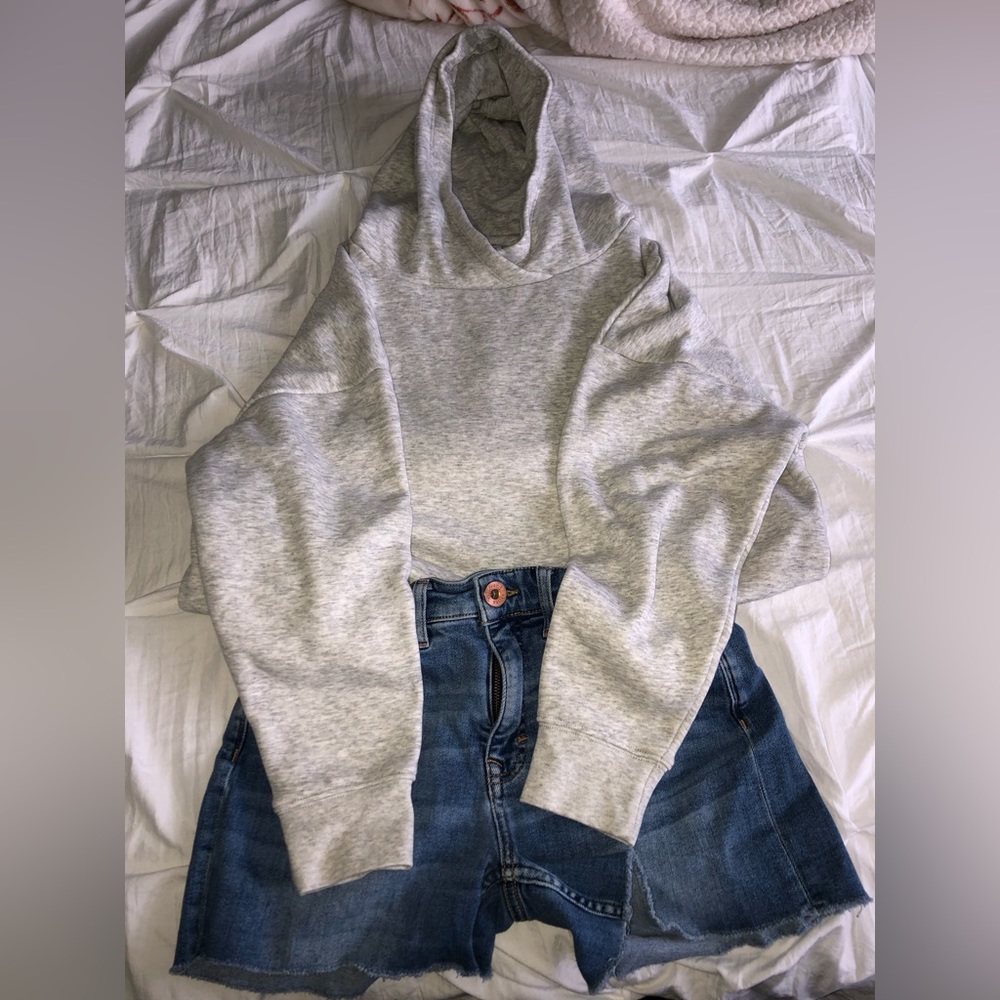 🔥🩶Like New! Fabletics Oversized Sweatshirt🩶